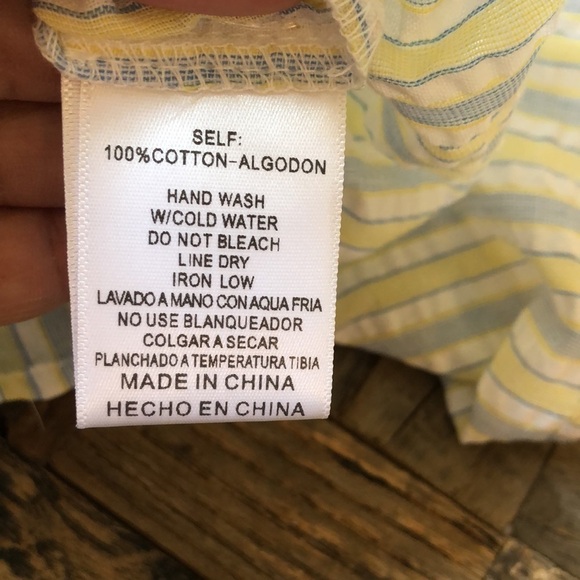 Listicle NWT off shoulder seersucker top. Size M - Picture 8 of 8